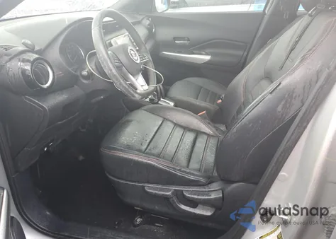 2020 Nissan Kicks Sr z USA, uszkodzony, nr VIN 3N1CP5DV0LL477422